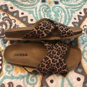 Women’s slip on sandal